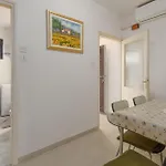 1 Bedroom Cozy In *