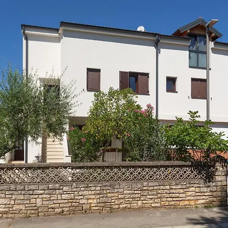 1 Bedroom Cozy In Apartamento