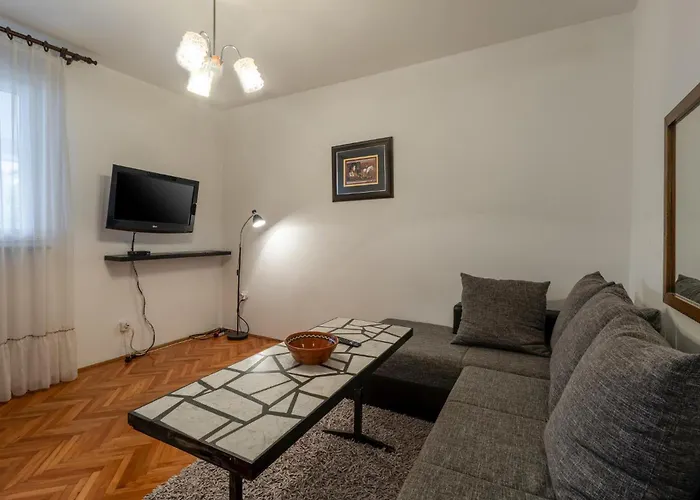 1 Bedroom Cozy In Apartamento *